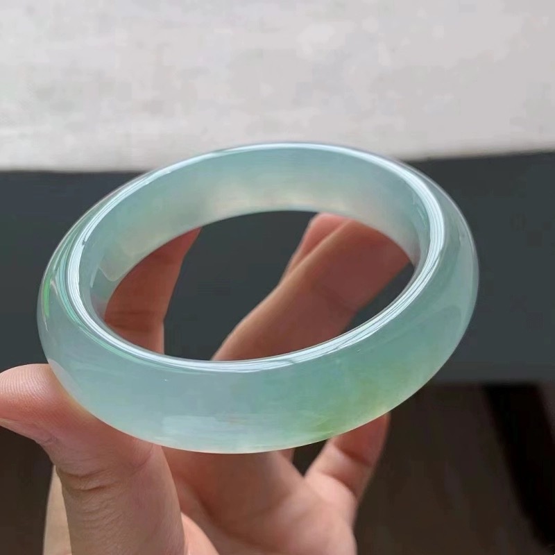 Легкий нефритовый браслет для  – обзор и цена Bracelets
